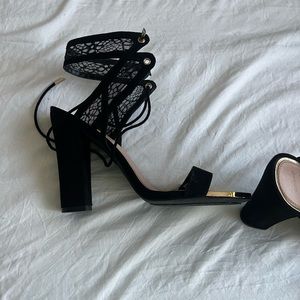 Disney black heels with gold tipped toe line